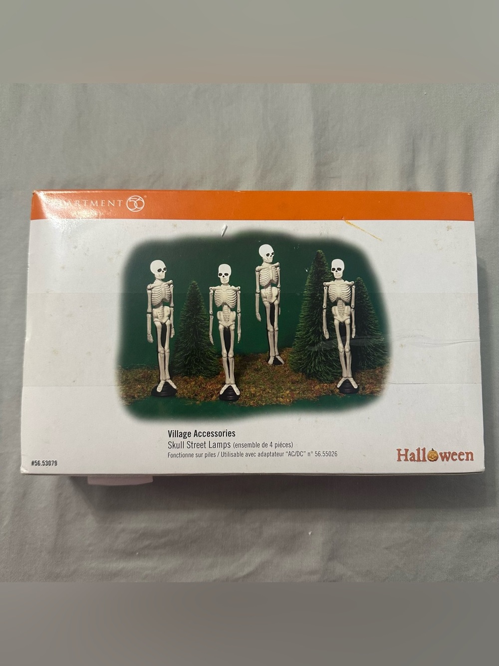 Dept 56 Halloween Village Accessories Skull Street Lamps Lighted 56.53079